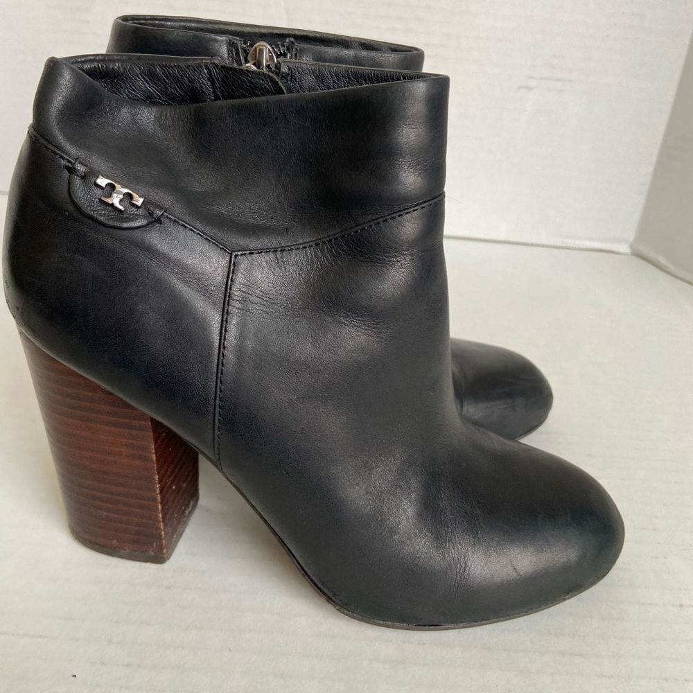 Tory Burch Boot Fulton Leather Stacked Moto Ankle Bootie Black Logo Womens Sz 9M